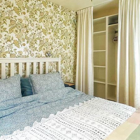 The Blomsholm Cabin - Load Your Electric Car Stromstad Luaran gambar