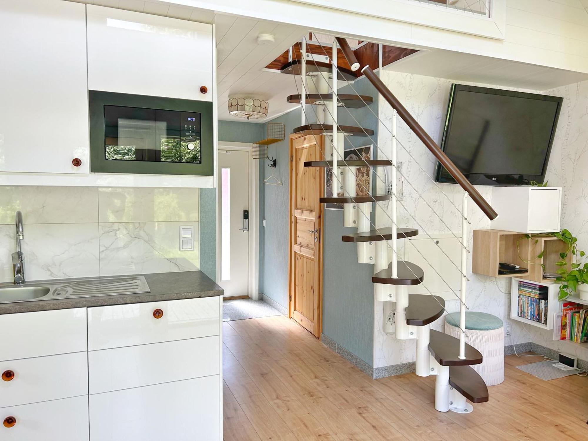 The Blomsholm Cabin - Load Your Electric Car Stromstad Luaran gambar